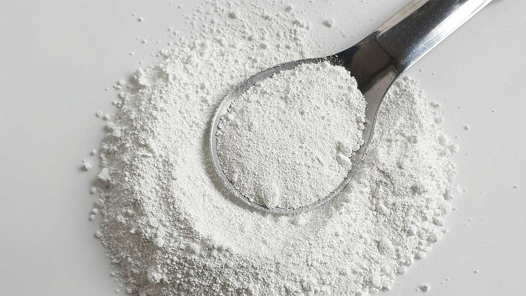 Titanium dioxide powder