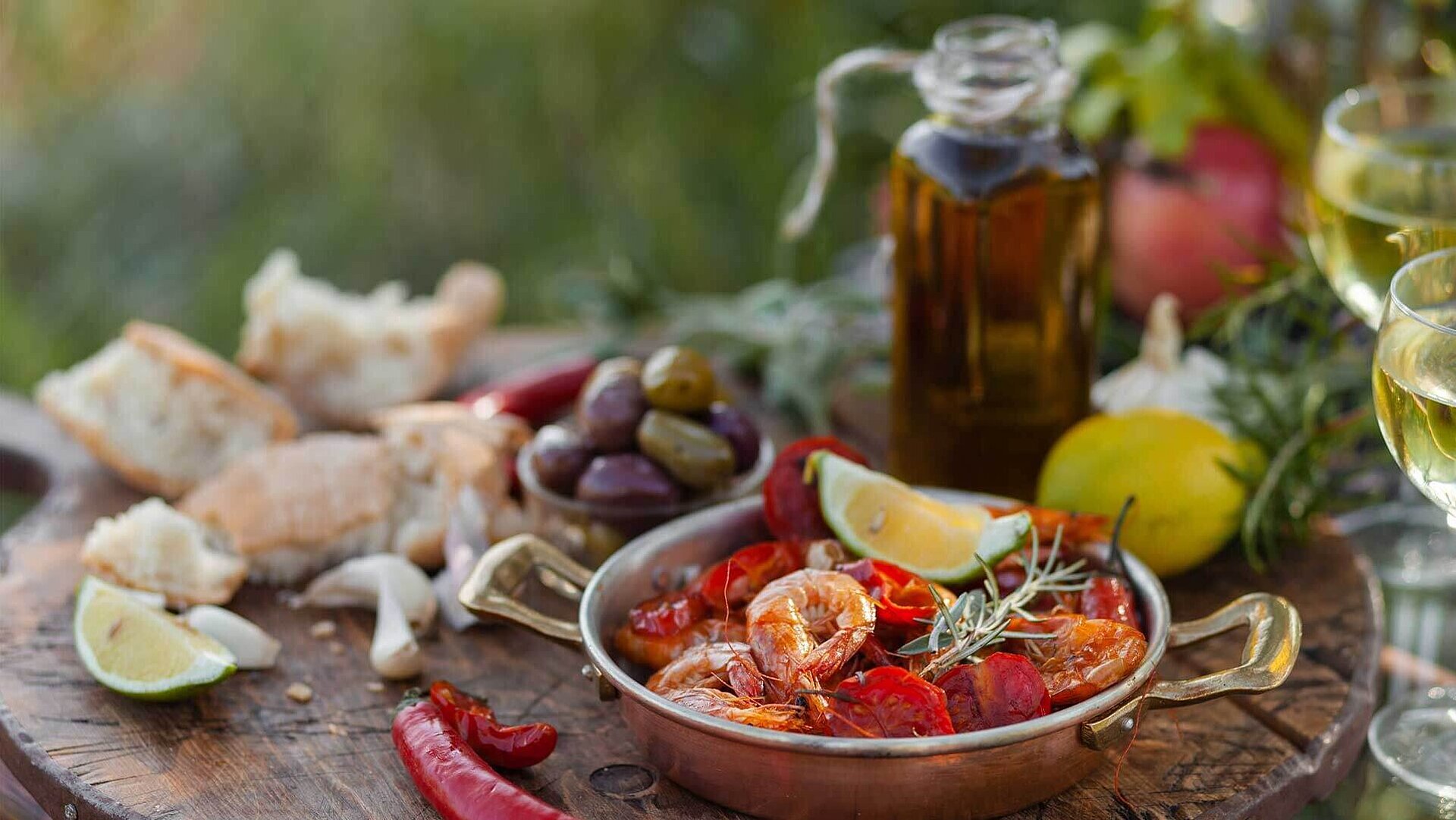 Food plate with prawns and olive oil