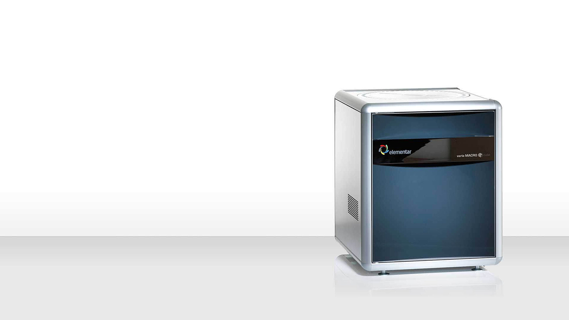 Organic elemental analyzer vario MACRO cube